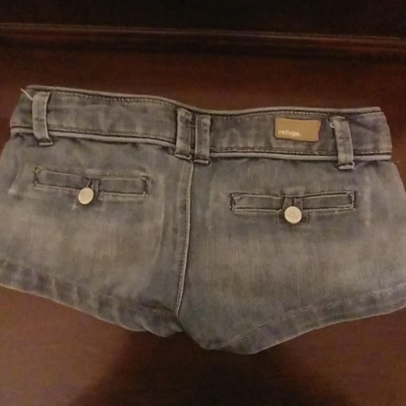 Jean shorts - Picture 2 of 3